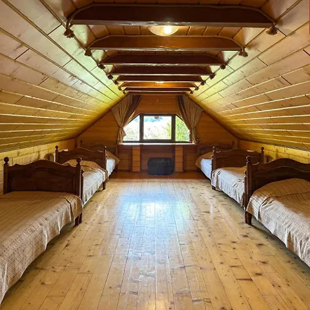 Gutsulwood Villa